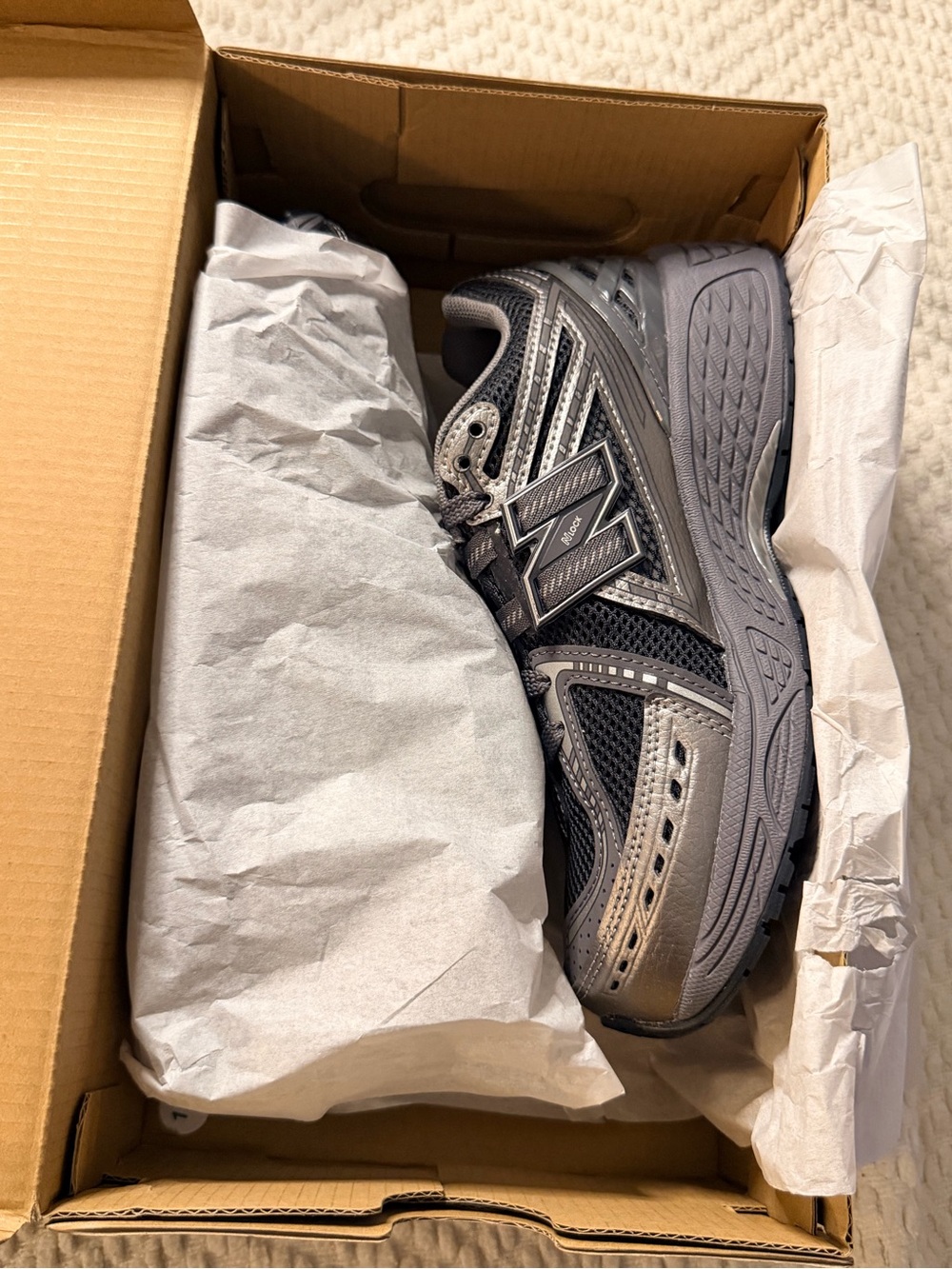 🤍New Balance 1906r sneakers BOYS🤍 - Picture 2 of 10
